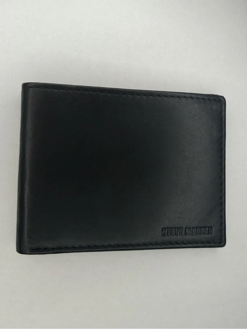 Steve Madden Black Leather Bifold Card & Key Wallet